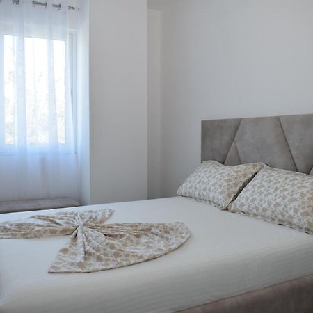 Best Summer Apartment Голем Екстер'єр фото
