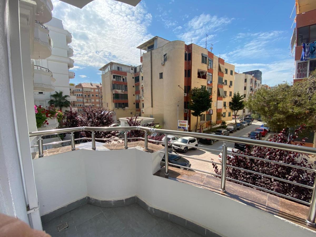 Best Summer Apartment Голем Екстер'єр фото